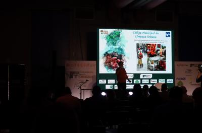 DMLU promove palestra sobre gestão de resíduos na BioTECH Fair 2025
