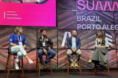 Letícia Batistela em painel sobre inovação aberta no setor público