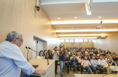 Ciclo de palestras marca um ano da enchente
