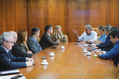 Prefeito confirma titular da Defesa Civil e anuncia nova adjunta da Saúde
