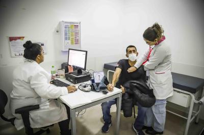 Primeiro dia da Operação Inverno em unidades de saúde tem mais de 770 vacinas aplicadas