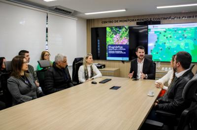 Porto Alegre lança plataforma pioneira no país de monitoramento de plantio de árvores