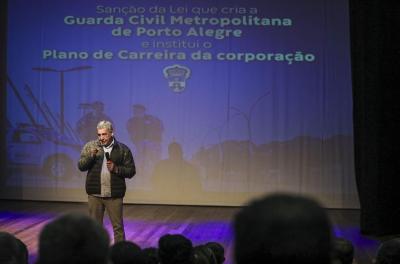 Porto Alegre cria Guarda Civil Metropolitana com 100 novos agentes e plano de carreira