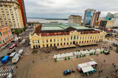Empresa que instalará painéis de led no Mercado Público tem 90 dias para a colocação do material