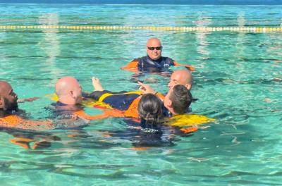 Agentes da Defesa Civil participam de treinamento de salvamento aquático em Novo Hamburgo