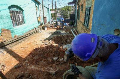 Rede de esgotamento sanitário do bairro Camaquã é ampliada