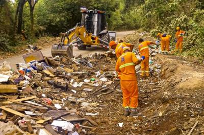 Mutirão de limpeza recolhe 70 toneladas de resíduos no bairro Belém Novo