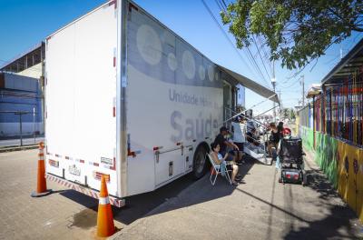 Unidade móvel de saúde atende moradores do bairro Humaitá nesta quarta