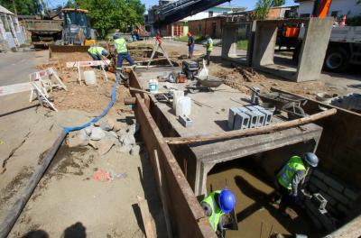 Dmae atua na reconstrução de galeria de drenagem no bairro Humaitá