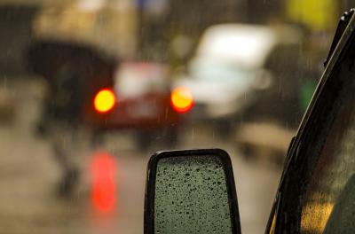 Defesa Civil emite alerta para chuva intensa e ventos fortes em Porto Alegre