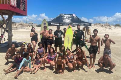 Atividade integrou o Dia Nacional do Surf da Pessoa com Deficiência e representou Porto Alegre em evento nacional. Foto: Herica Nunes / Projeto Surfar