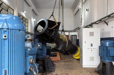 Dmae realiza manutenção em bomba do sistema de drenagem no Sarandi