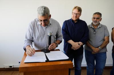 Prefeito sanciona lei para regularização de equipamentos públicos comunitários