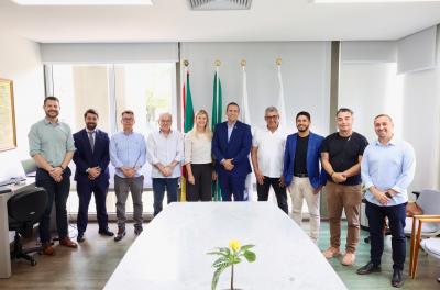 Prefeito reforça diálogo em visita ao presidente da Câmara Municipal