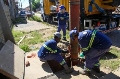 Bairro Farrapos terá limpeza e manutenção da rede de drenagem nesta semana