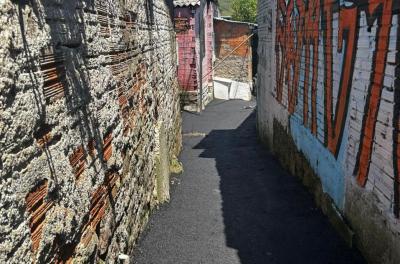 Concluída a pavimentação asfáltica em vias do Morro da Cruz