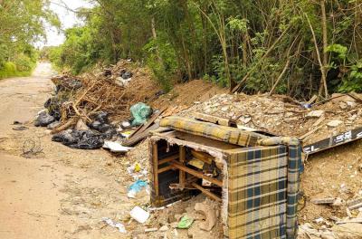 DMLU faz limpeza no bairro Lomba do Pinheiro neste domingo