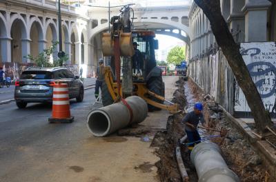 Dmae atua na readequação da rede de drenagem do Viaduto Otávio Rocha
