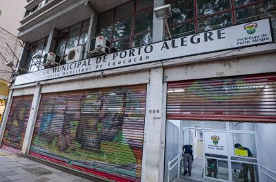 Venda foi confirmada do antigo prédio da Smed por R$ 12,4 milhões e recursos irão para habitação 