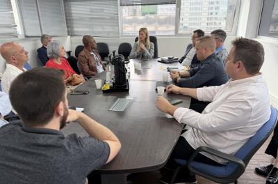 Prefeitura dialoga com conselhos tutelares sobre qualificação dos serviços