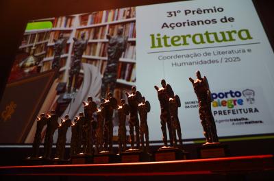 Vencedores recebem Prêmio Açorianos de Literatura 