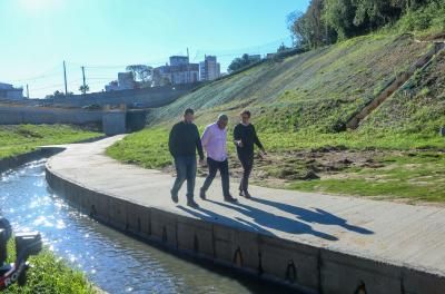 Prefeitura conclui obra de reservatório que reduz alagamentos na Zona Norte