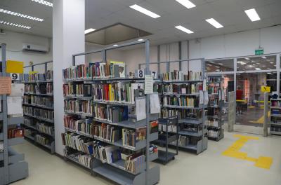 Biblioteca Josué Guimarães recebe curso que une a xilogravura ao universo literário