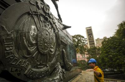 Iniciada mais uma etapa de limpeza e manutenção de monumentos 