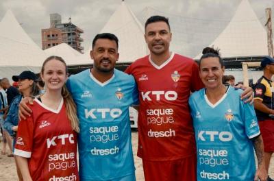 Evento gratuito reúne ex-jogadores que marcaram época nos dois clubes e conta com apoio da Prefeitura de Porto Alegre. Foto: Divulgação