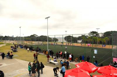 Competição reunirá equipes das categorias Livre e Master 38+, que representarão seleções nacionais em disputas inspiradas na Copa do Mundo, na Orla do Guaíba. Foto: Pedro Piegas / Arquivo / PMPA