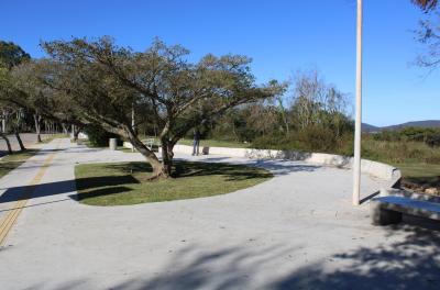 Prefeitura conclui revitalização e entrega nova Orla do Lami