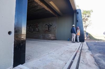 Dmae manterá abertas comportas do sistema de proteção contra cheias
