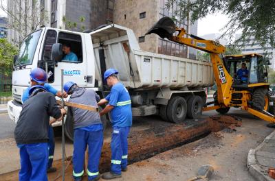 Dmae qualifica redes de esgotamento sanitário no Centro Histórico