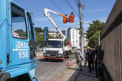Desligamento programado de energia pode causar falta d'água em 14 bairros nesta terça-feira