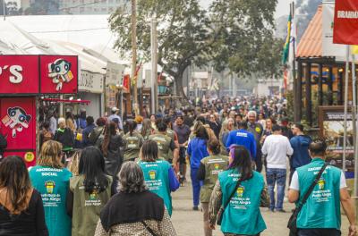 Caminhada no Acampamento Farroupilha reforça combate ao trabalho infantil