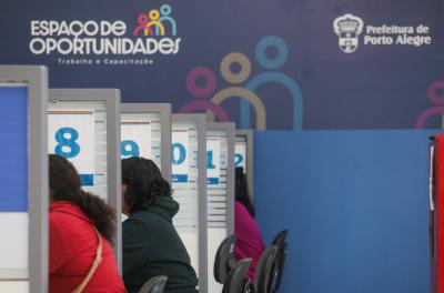 Sine Municipal disponibiliza cerca de 1.000 vagas de emprego nesta semana