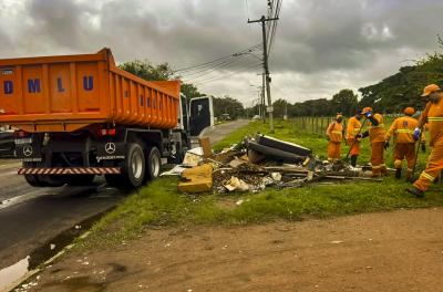 Mutirão de limpeza recolhe 34 toneladas de resíduos no bairro Belém Novo