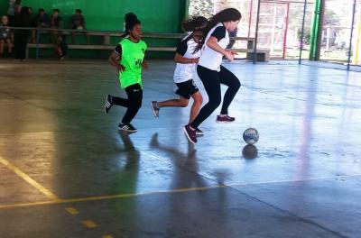 Oportunidades são destinadas a crianças e adolescentes e disponibilizadas por meio de parcerias com clubes e entidades esportivas da Capital. Foto: Divulgação